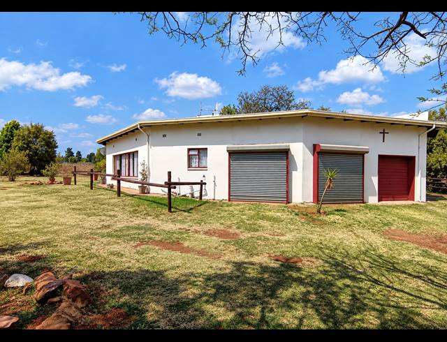 3 BEDROOM HOUSE FOR SALE IN WALKER FRUIT FARMS